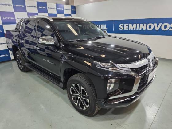 MITSUBISHI L200 TRITON 2.4 16V TURBO DIESEL SPORT HPE-S CD 4P 4X4 AUTOMÁTICO